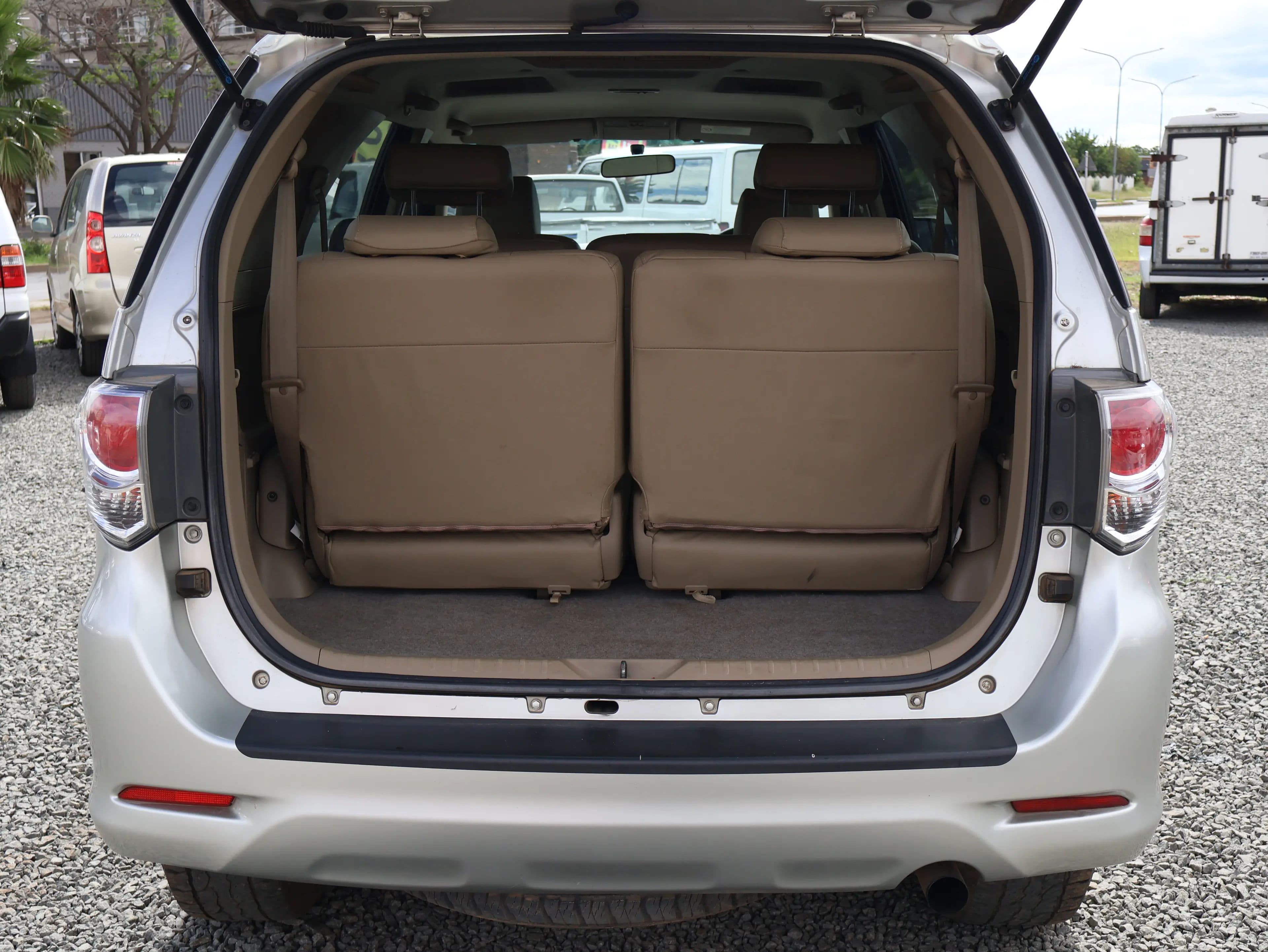 Toyota Fortuner 2.8 — photo 7