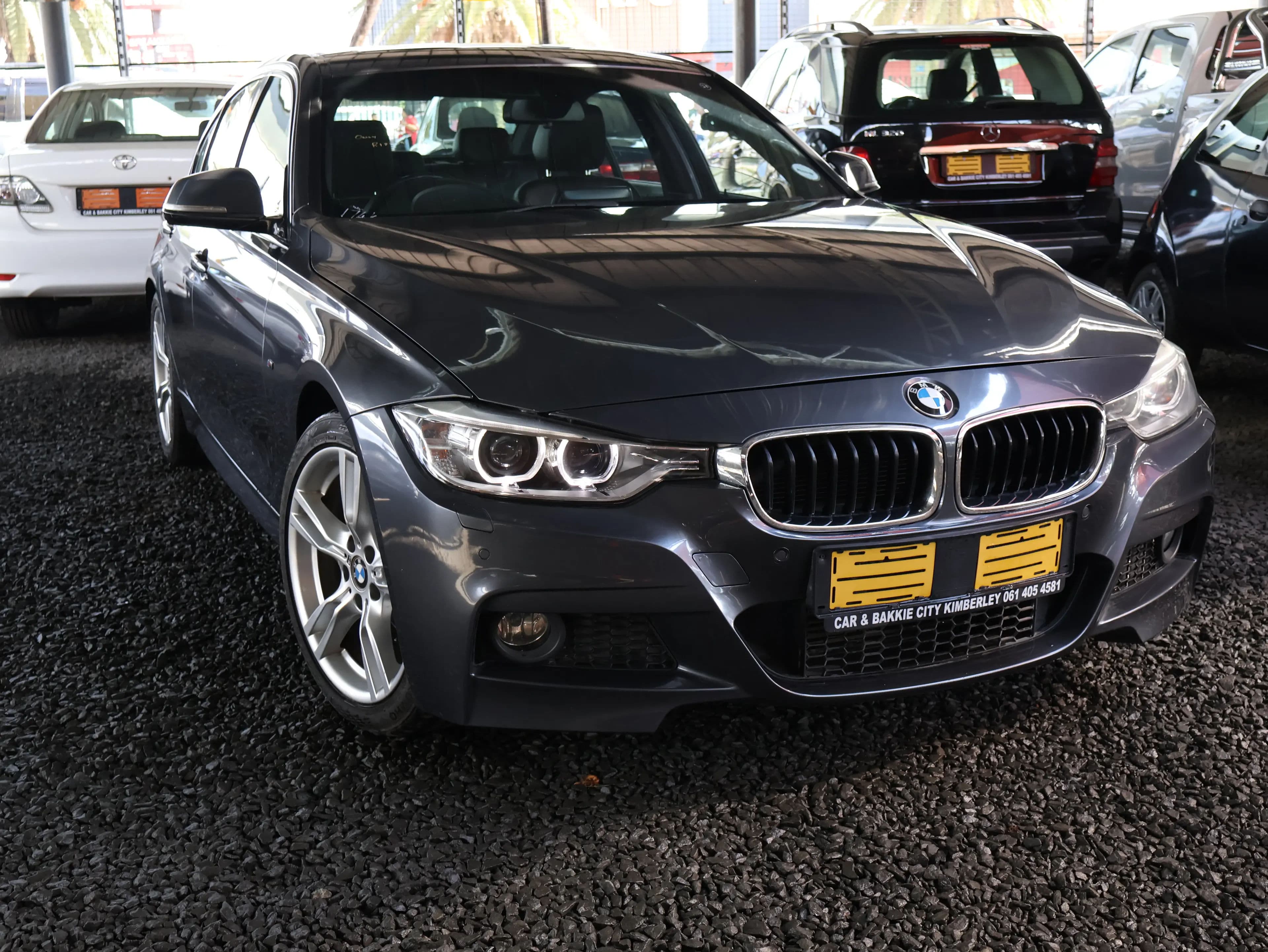 BMW 320i
