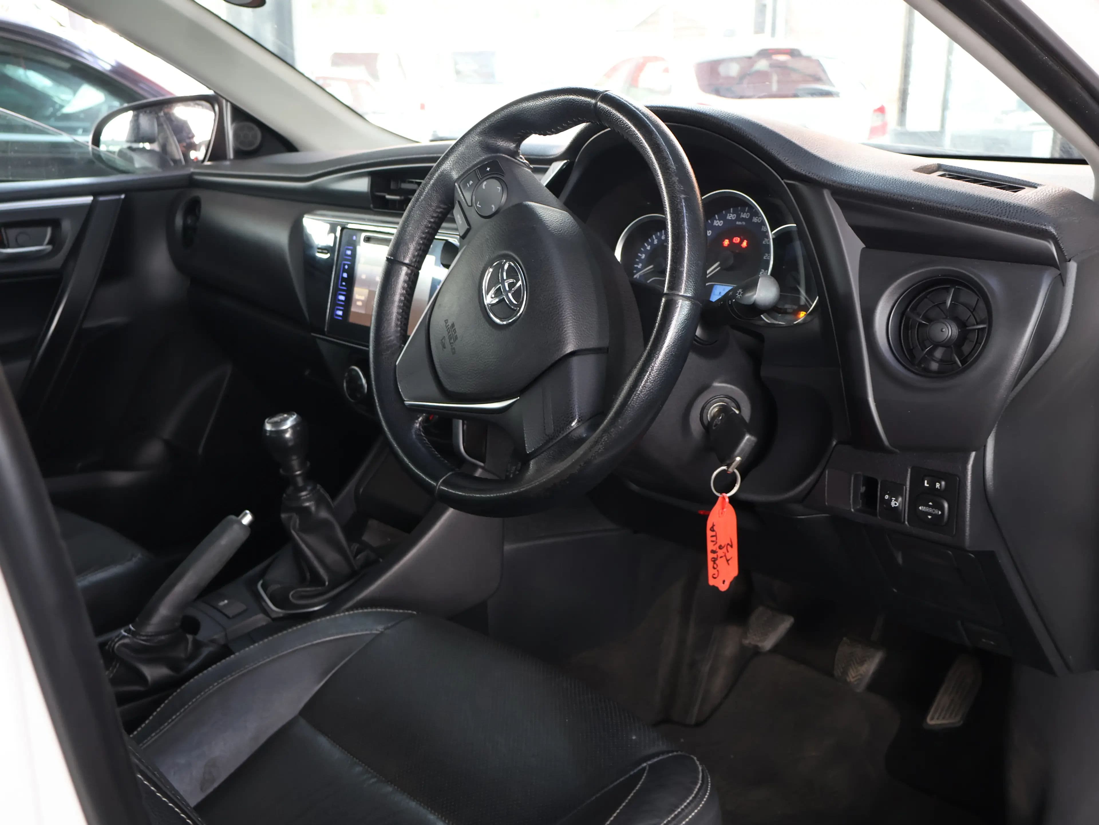 Toyota Corolla 1.8 — photo 4
