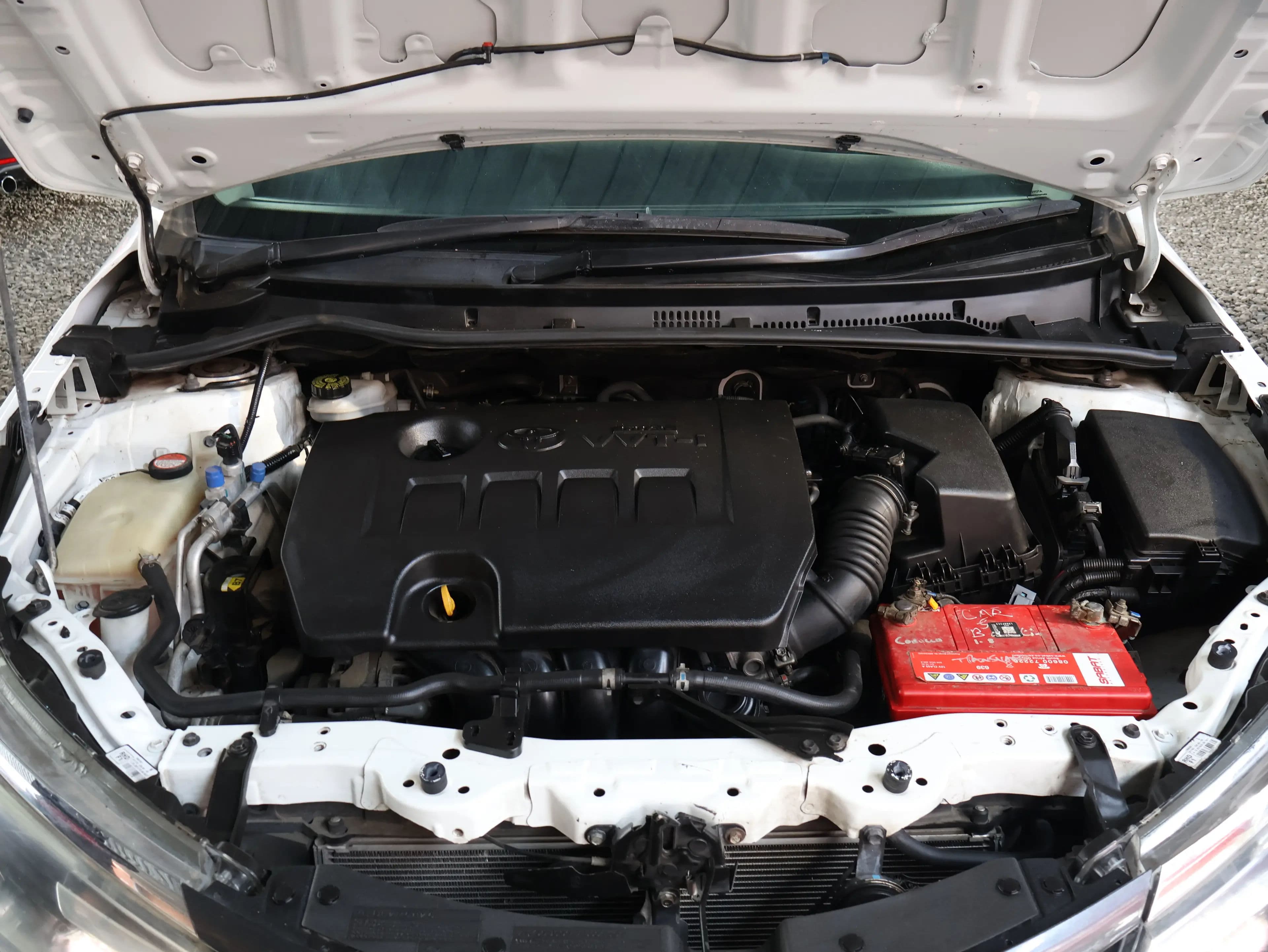 Toyota Corolla 1.8 — photo 7