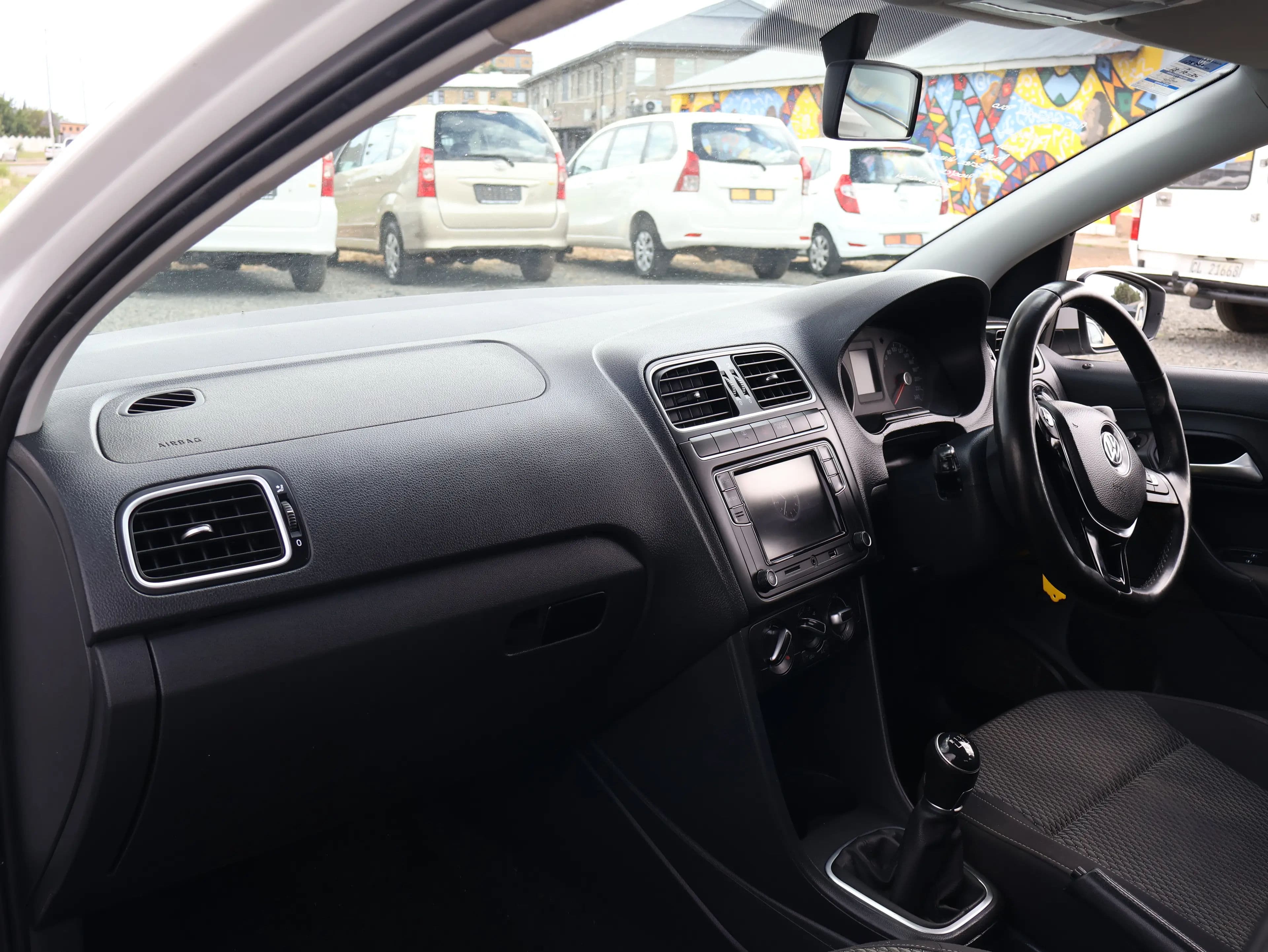 2020 VW Polo — photo 2