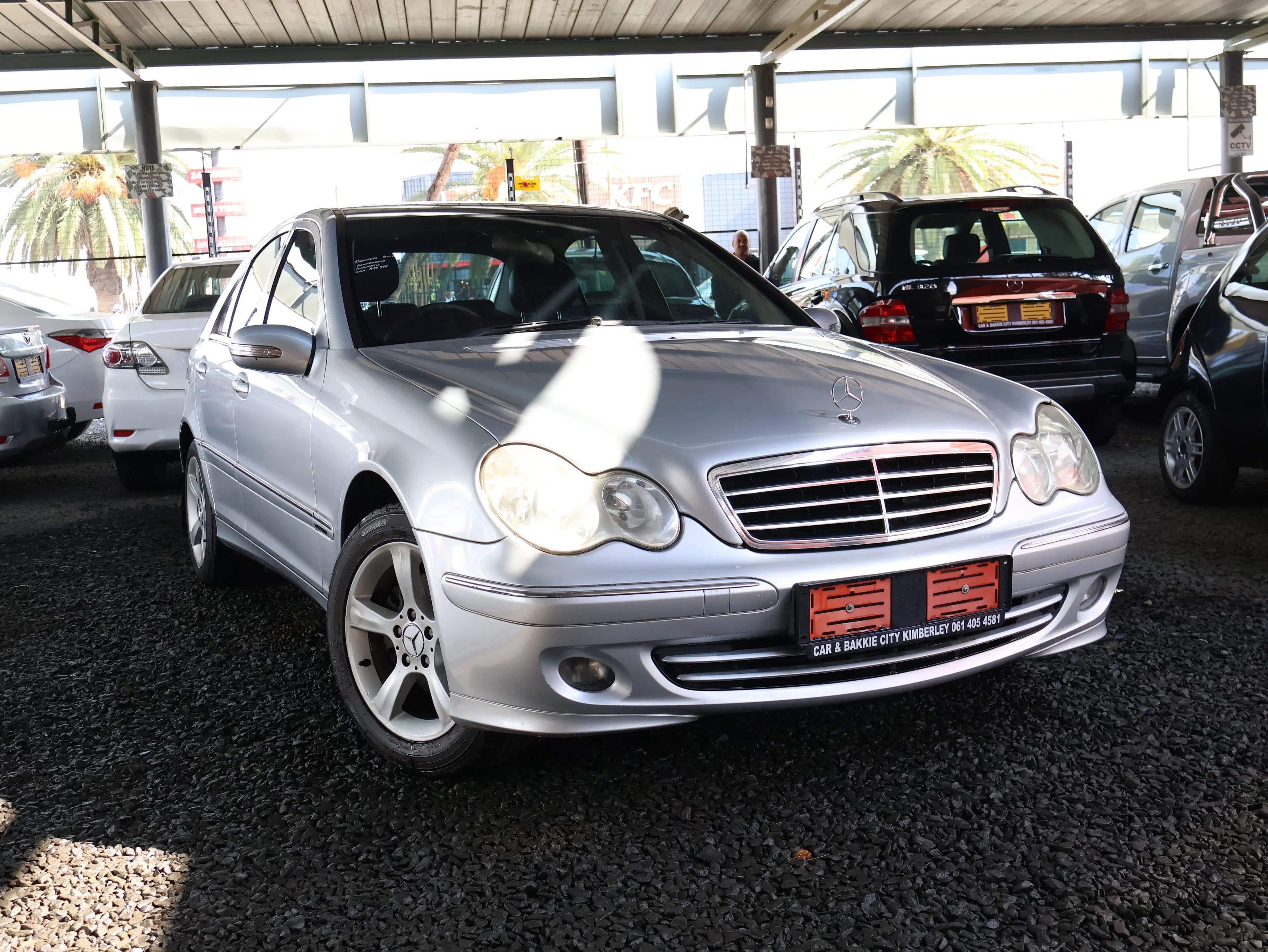 Mercedes Benz C180