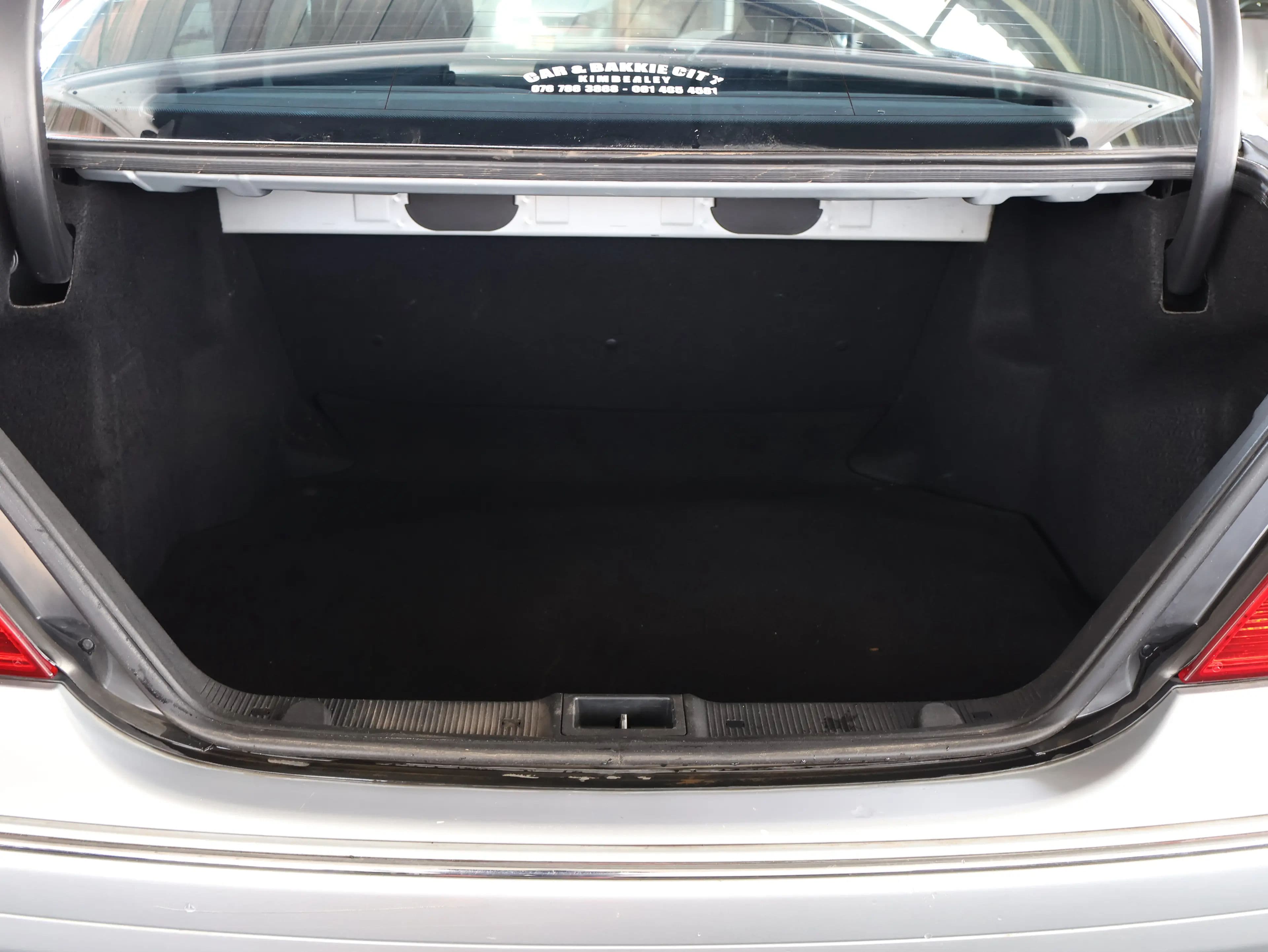 Mercedes Benz C180 — photo 5