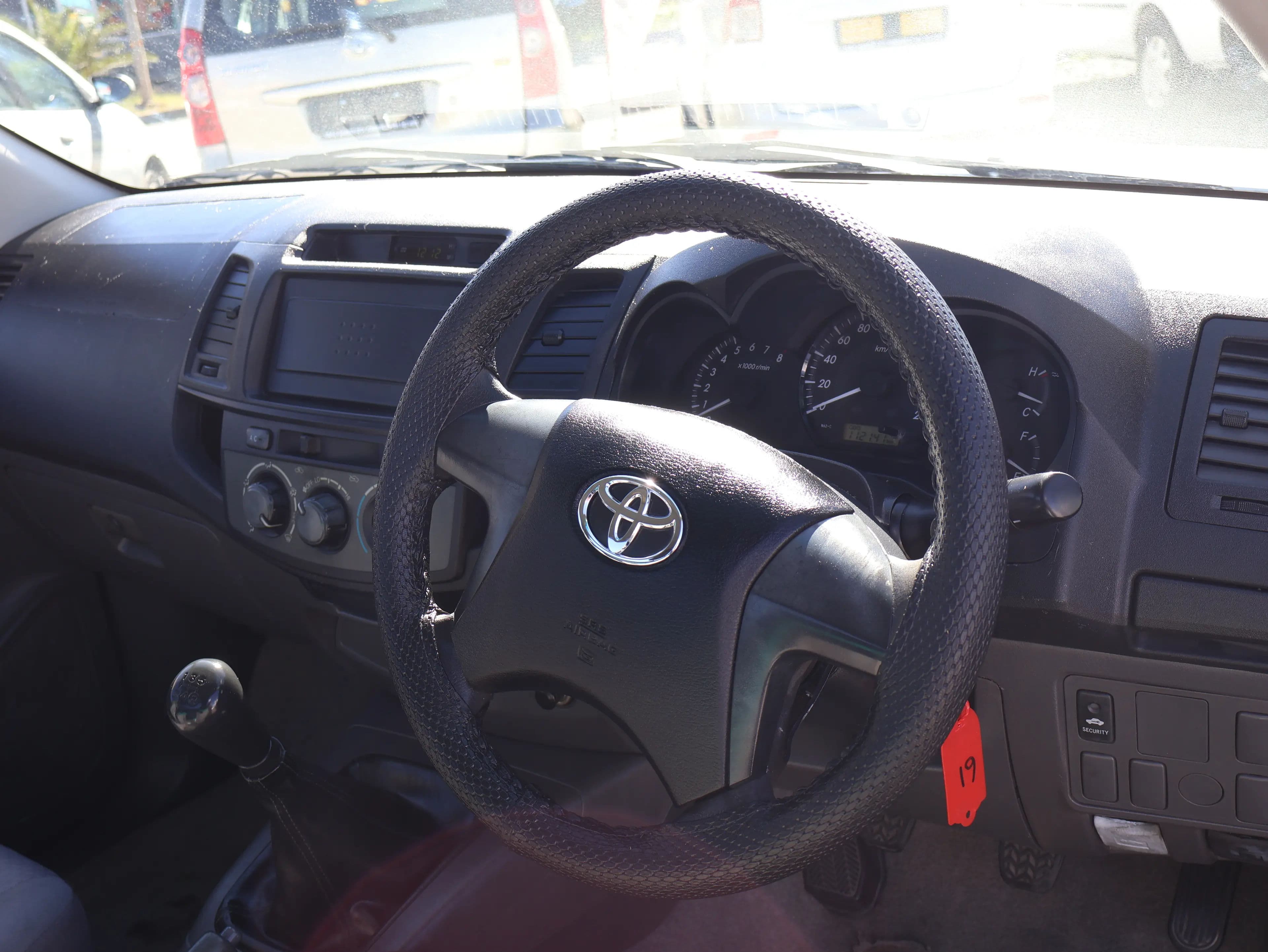 Toyota Hilux Single Cab — photo 6