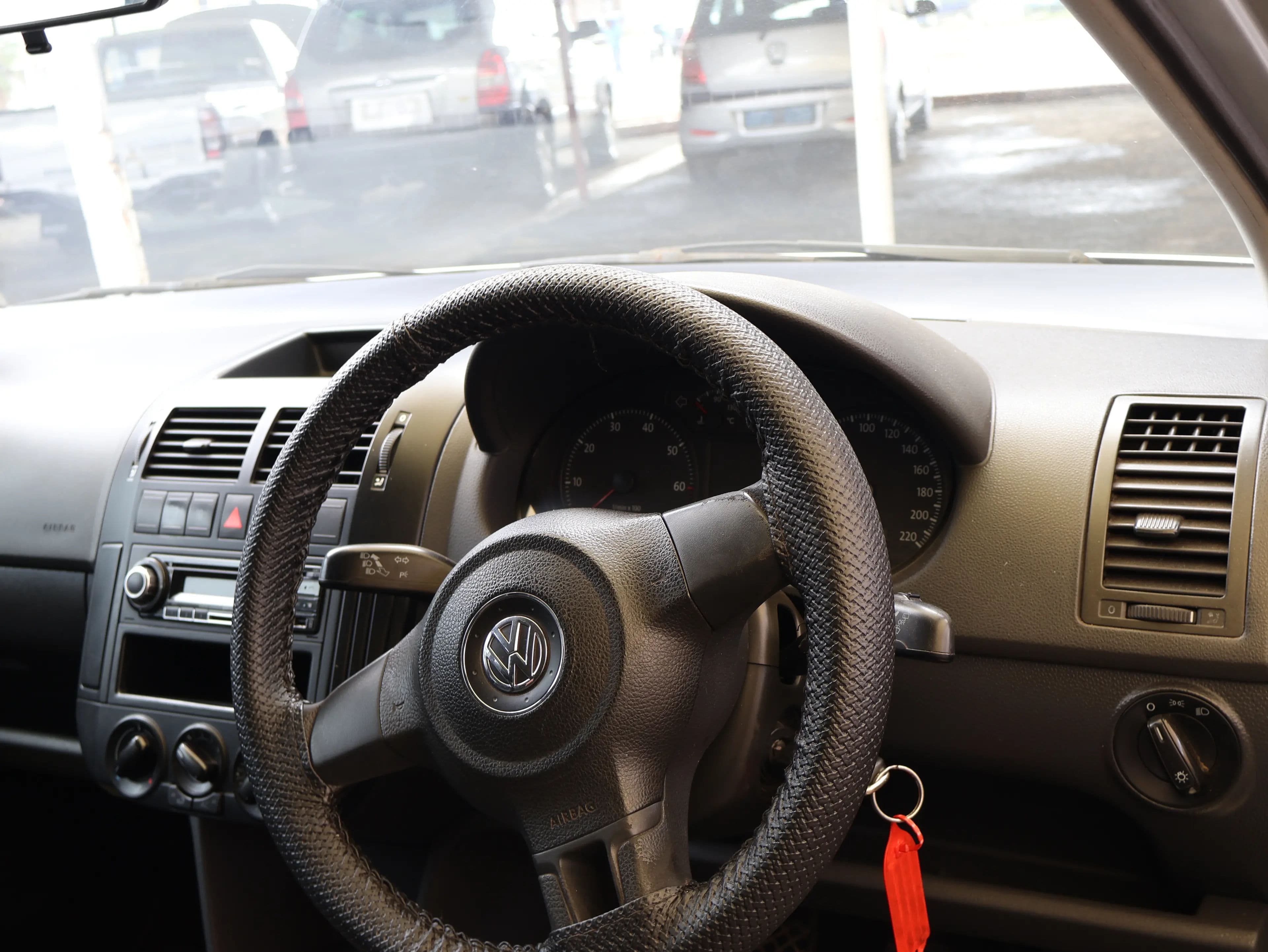 2016 Polo Vivo 1.4 — photo 2