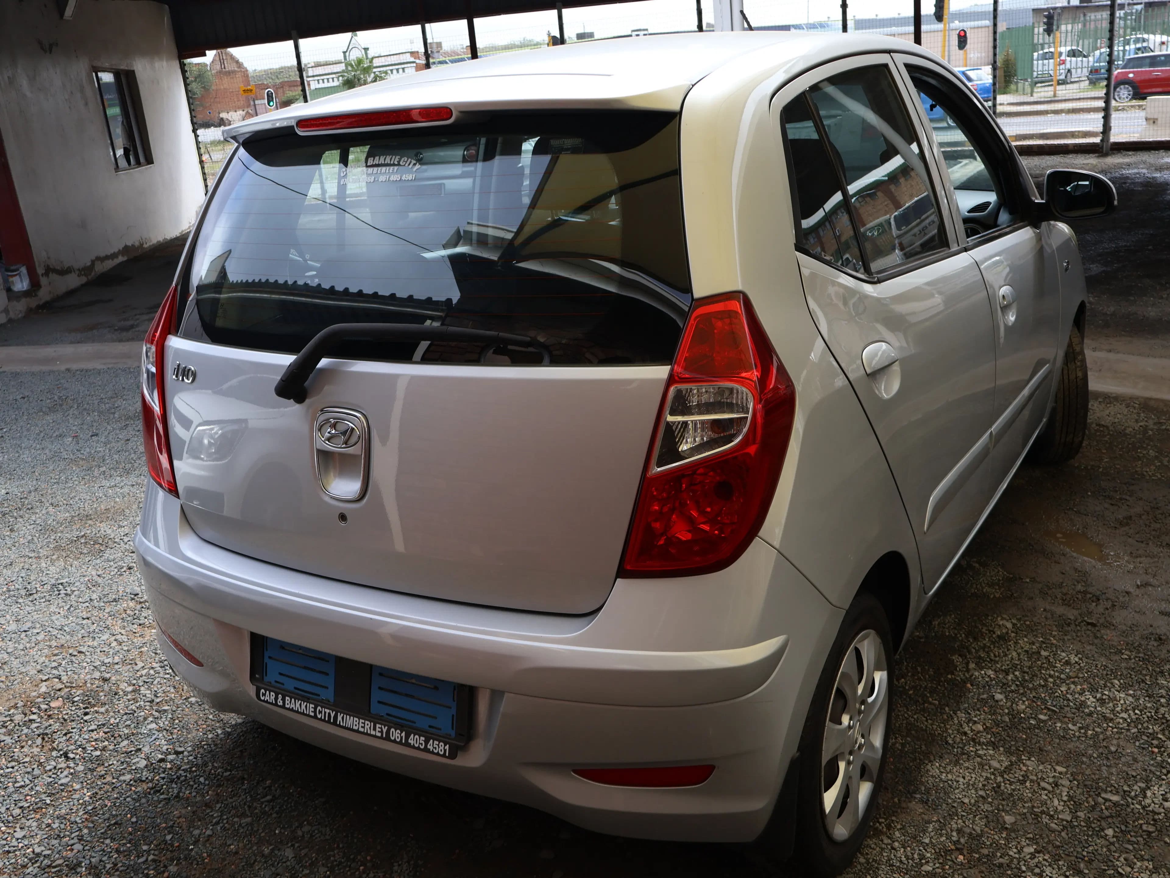 2013 Hyundai i10 — photo 2