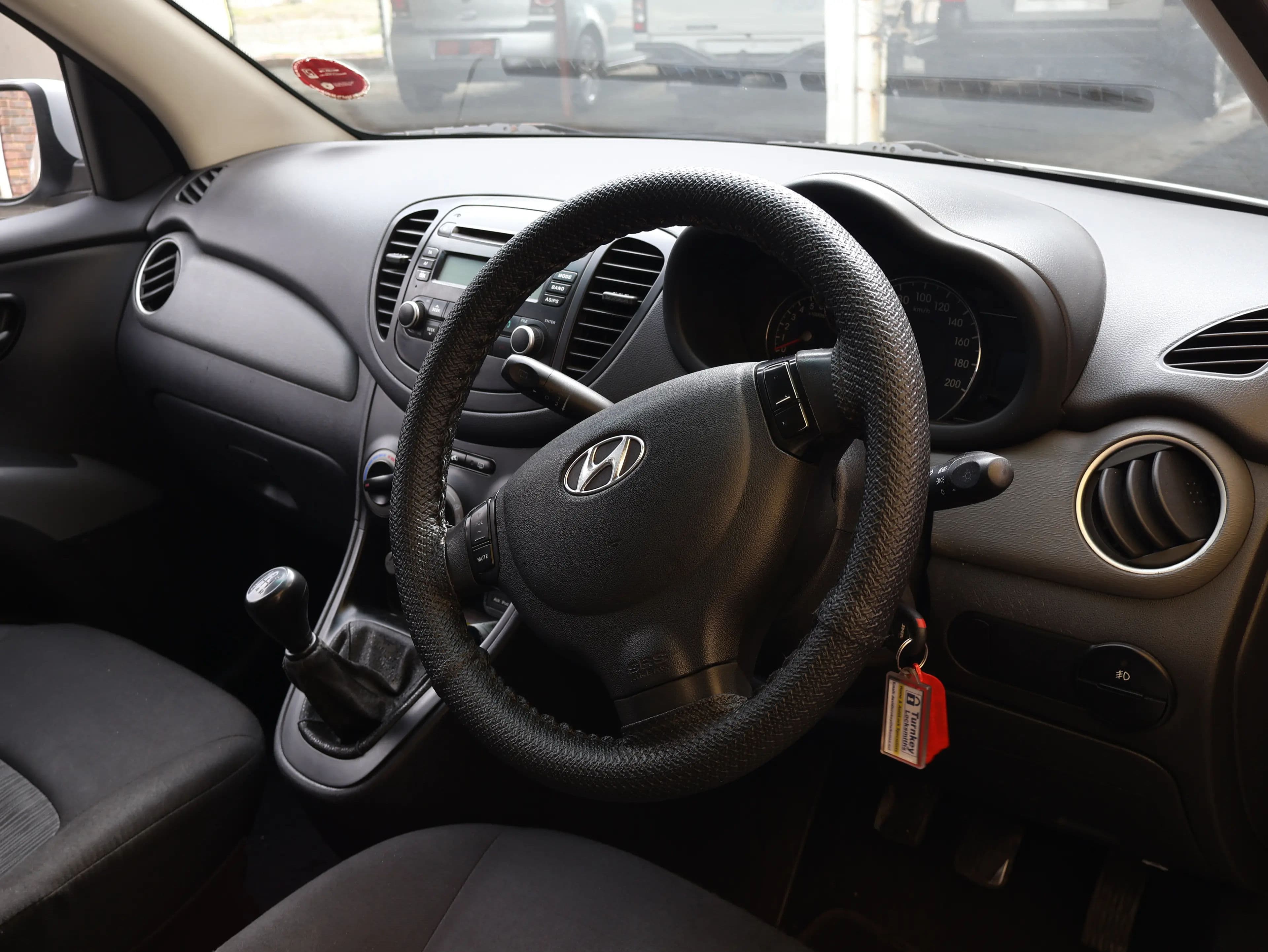 2013 Hyundai i10 — photo 4
