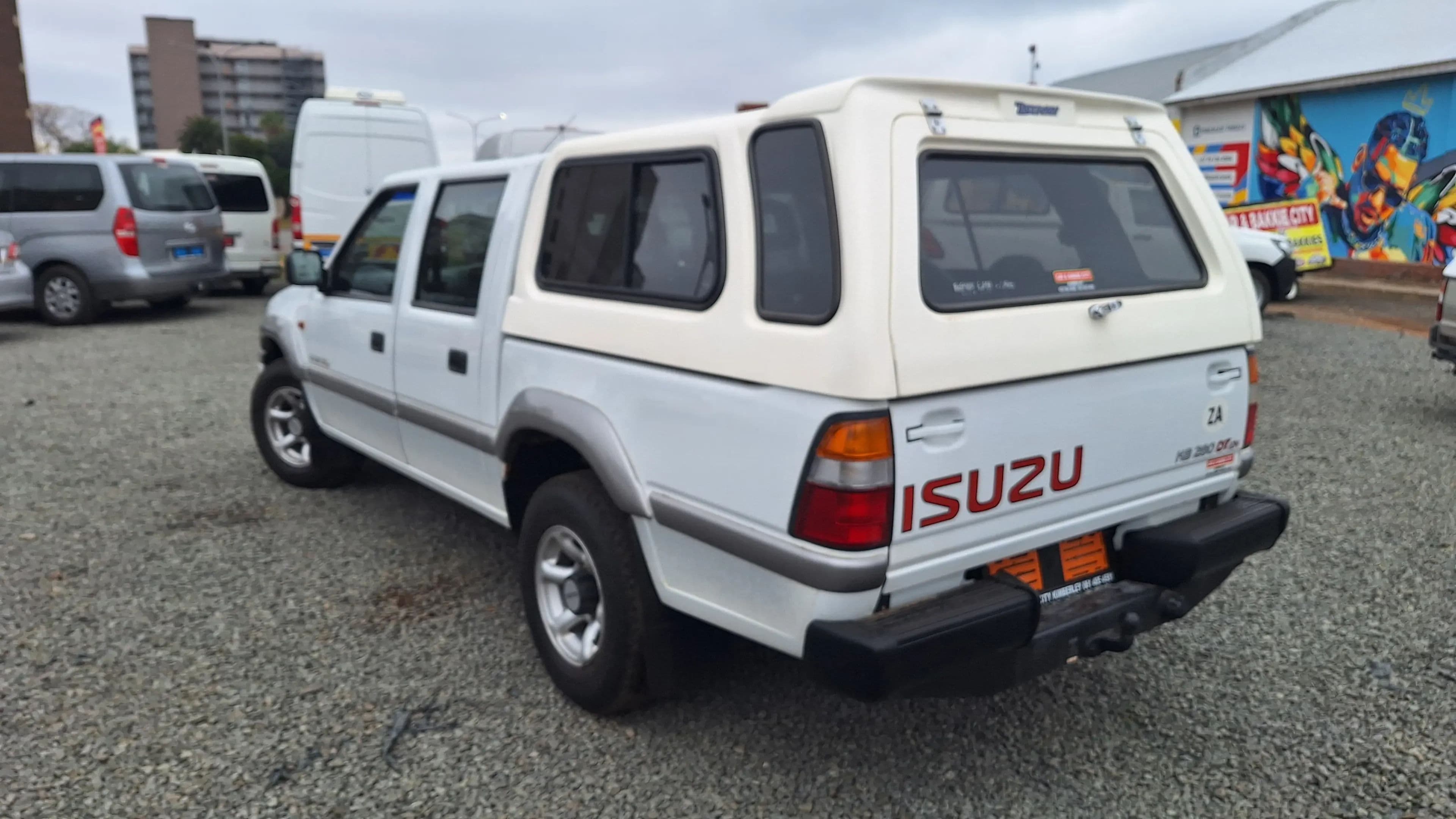 Isuzu KB280 DT — photo 8