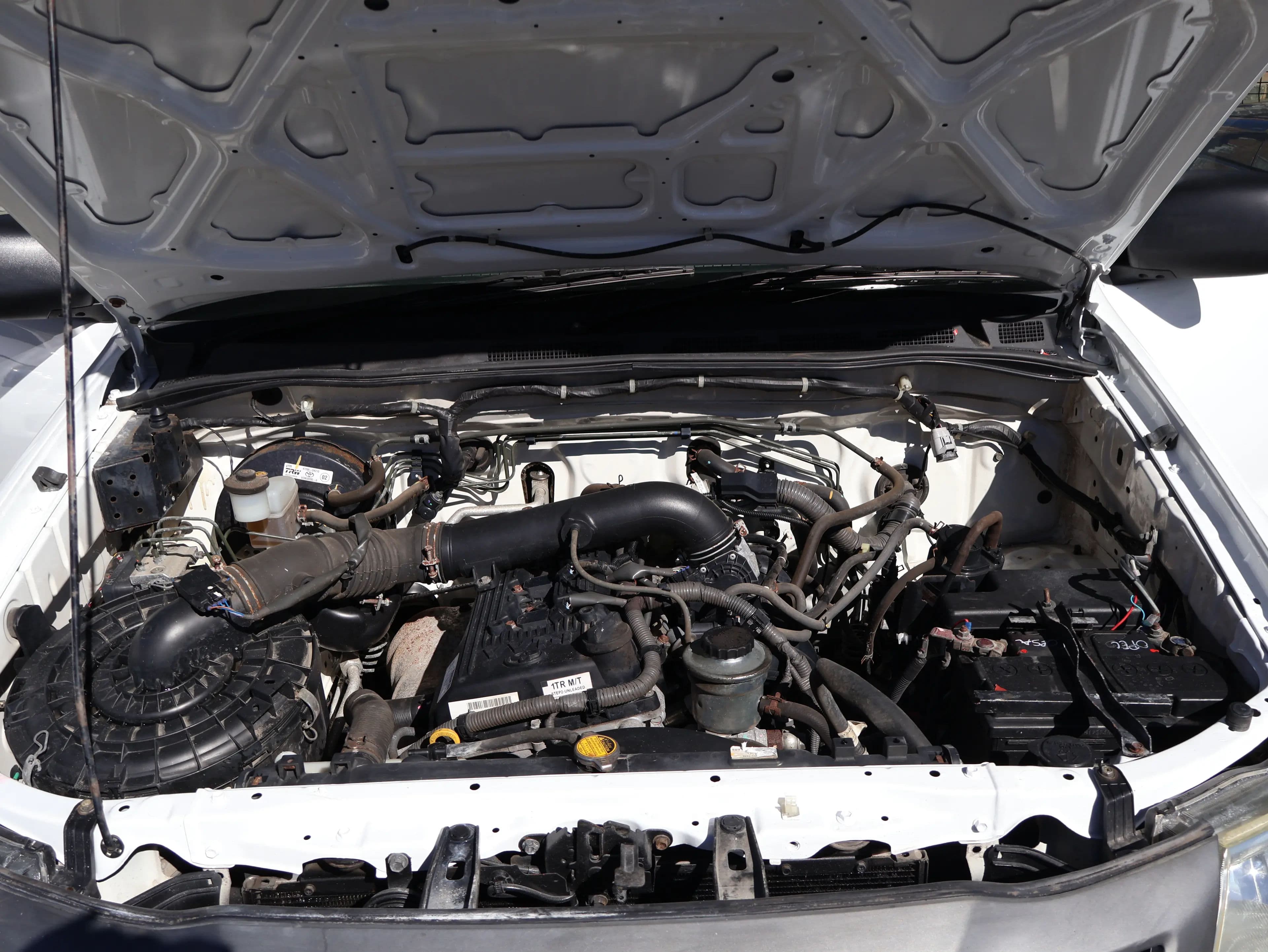 Isuzu KB280 DT — photo 9