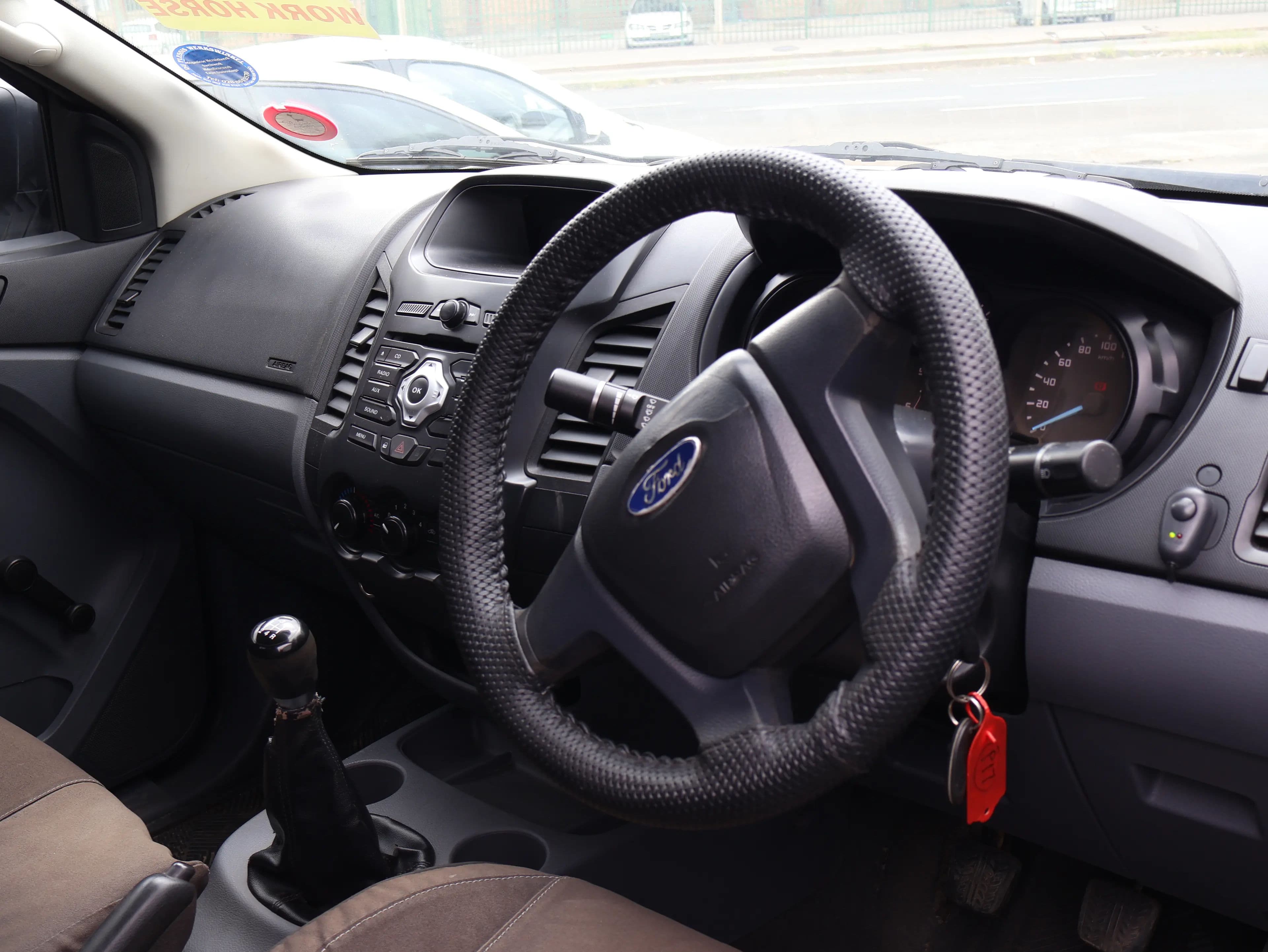 Ford Ranger — photo 6