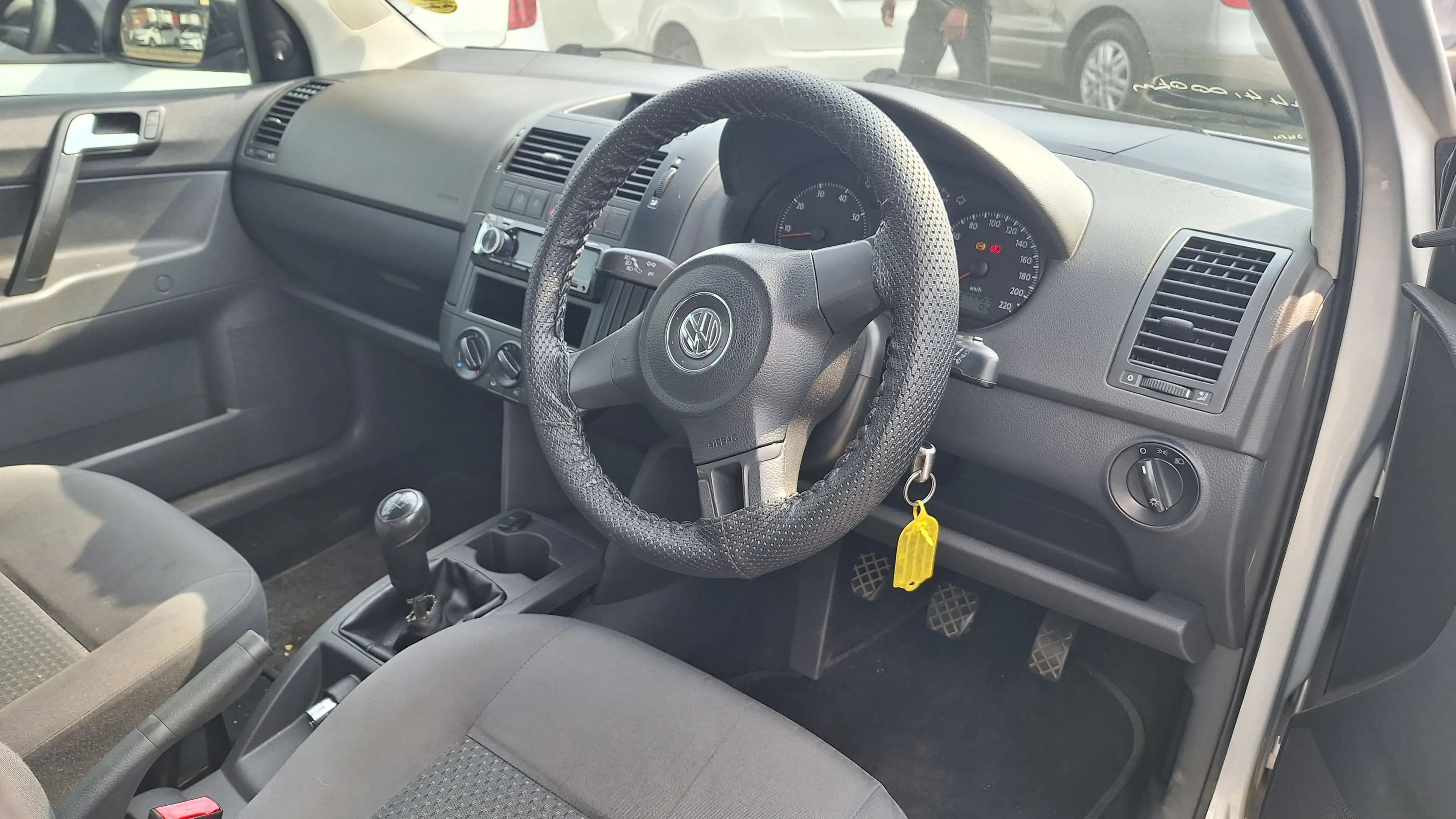 VW Polo — photo 3