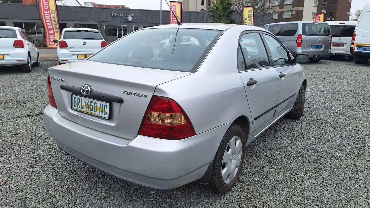 2004 Toyota Corolla — photo 3