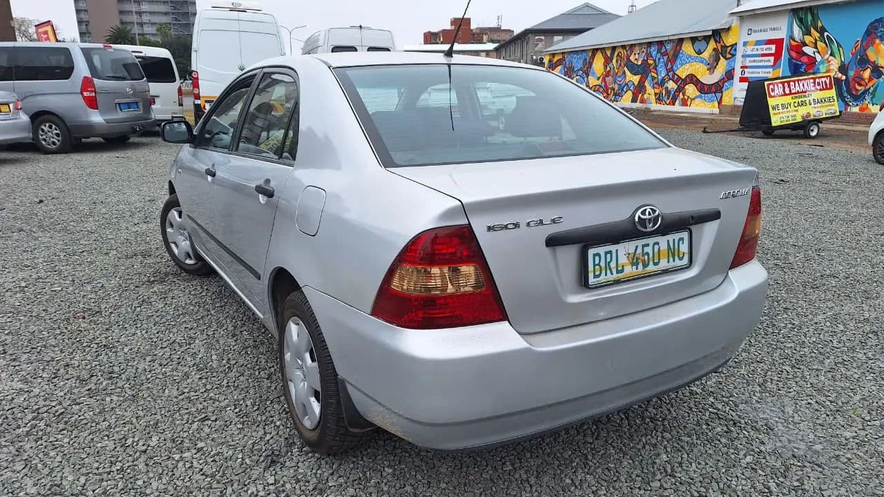 2004 Toyota Corolla — photo 4
