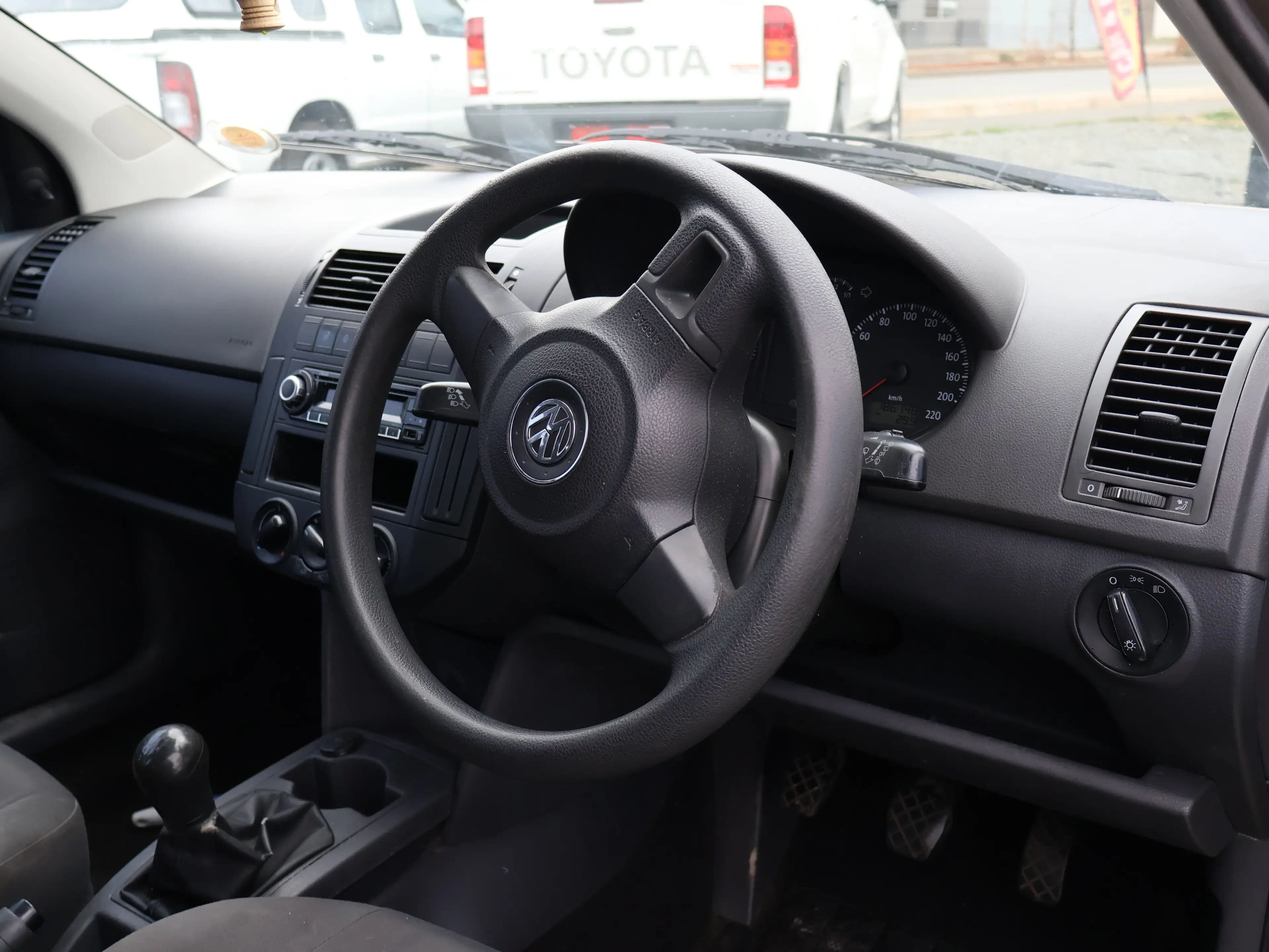 VW Polo — photo 5