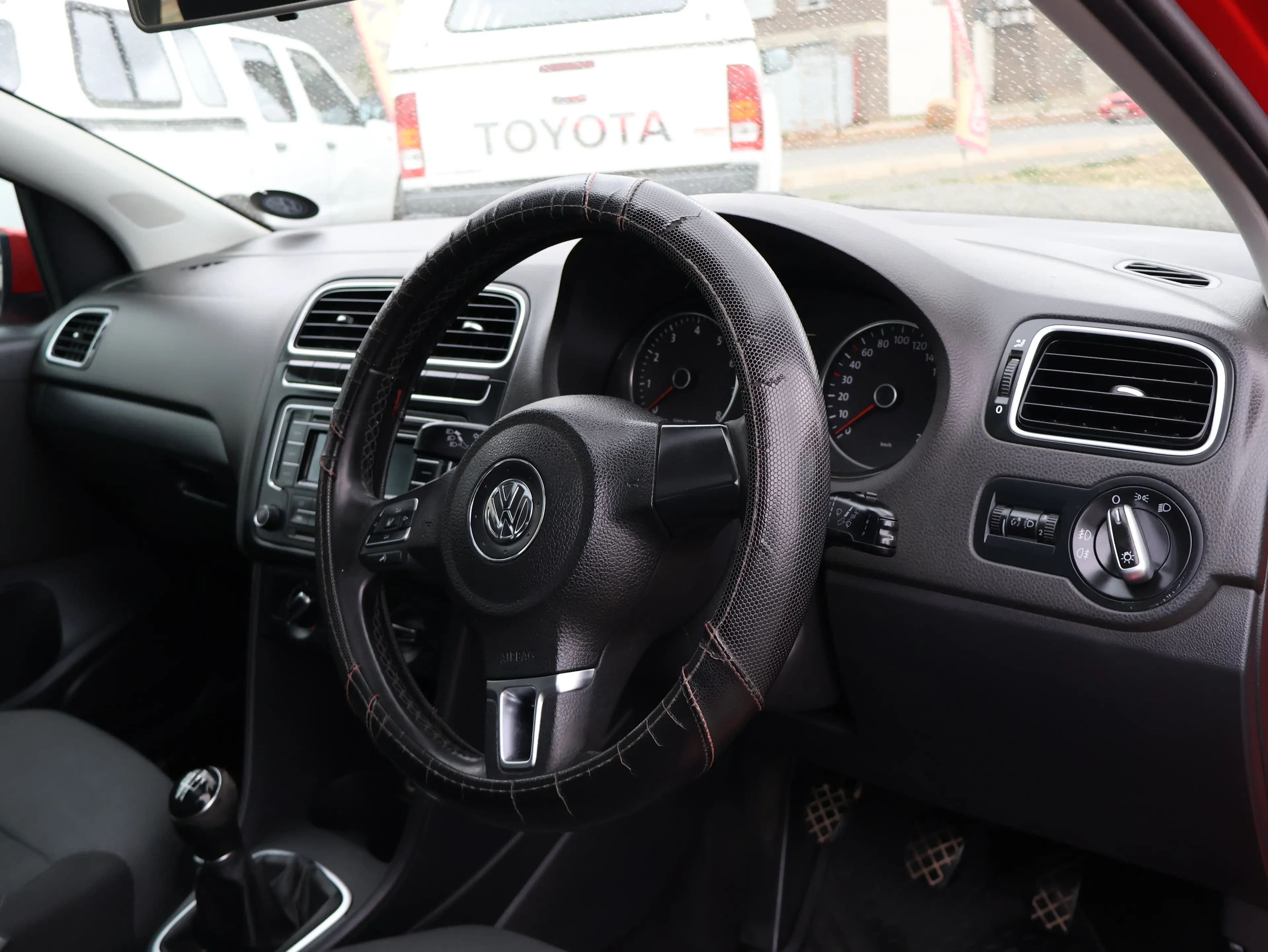 VW Polo — photo 2