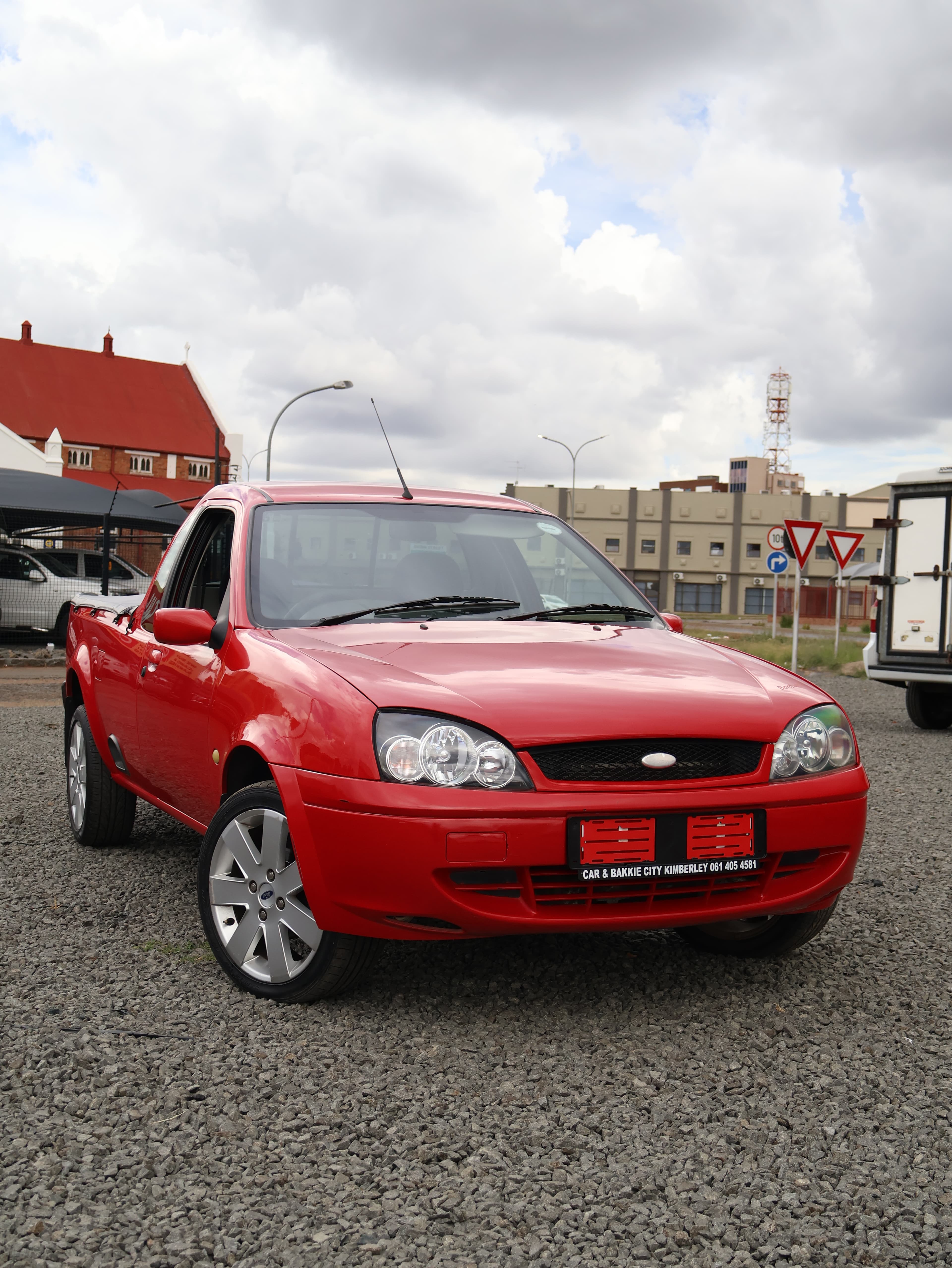 2008 Ford Bantam Red image 2