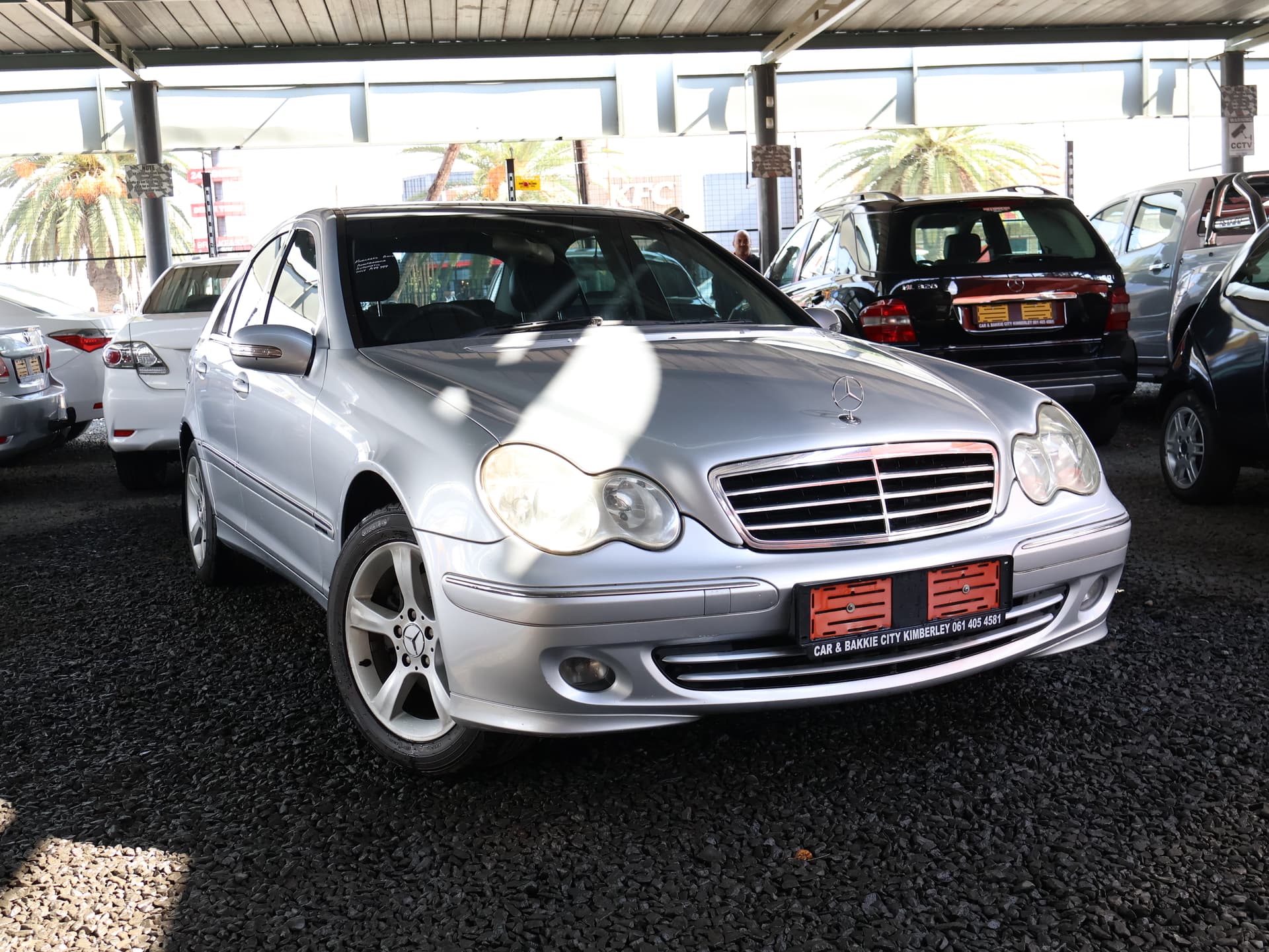 Mercedes Benz C180