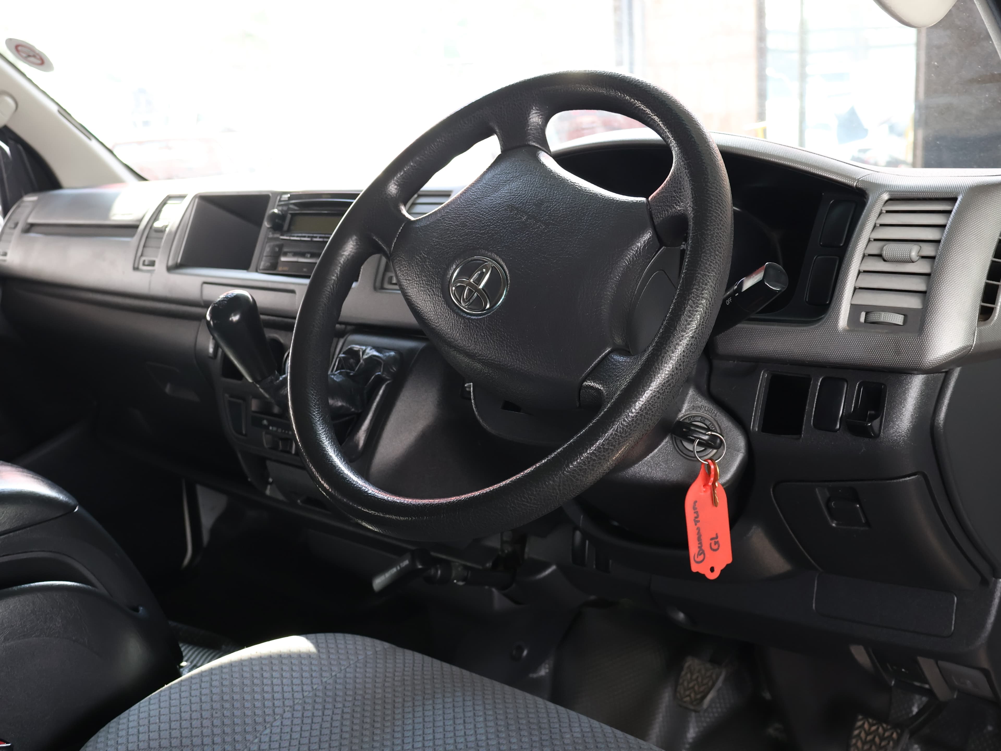 2014 Toyota Quantum image 5