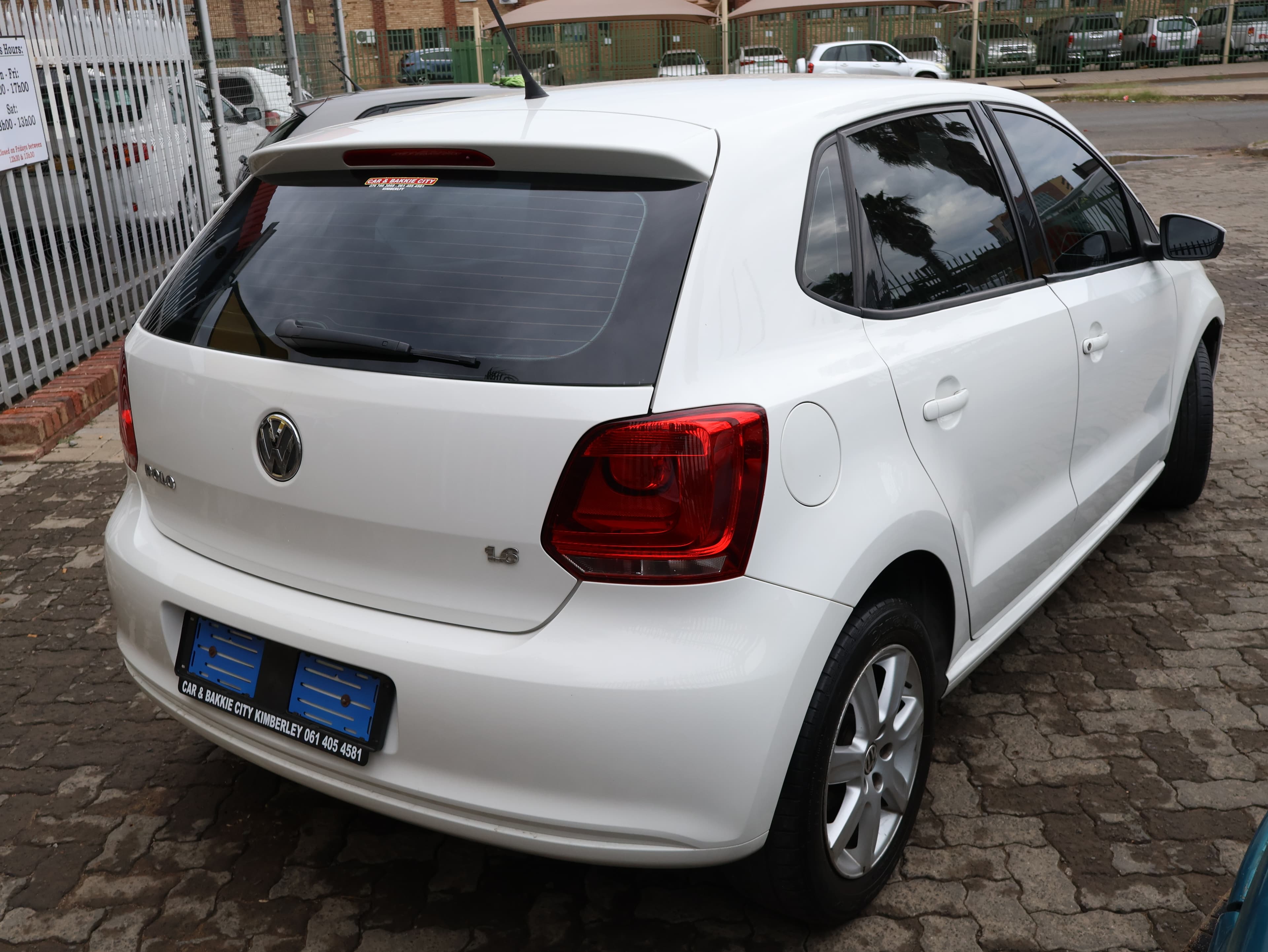 2017 Volkswagen Polo image 8