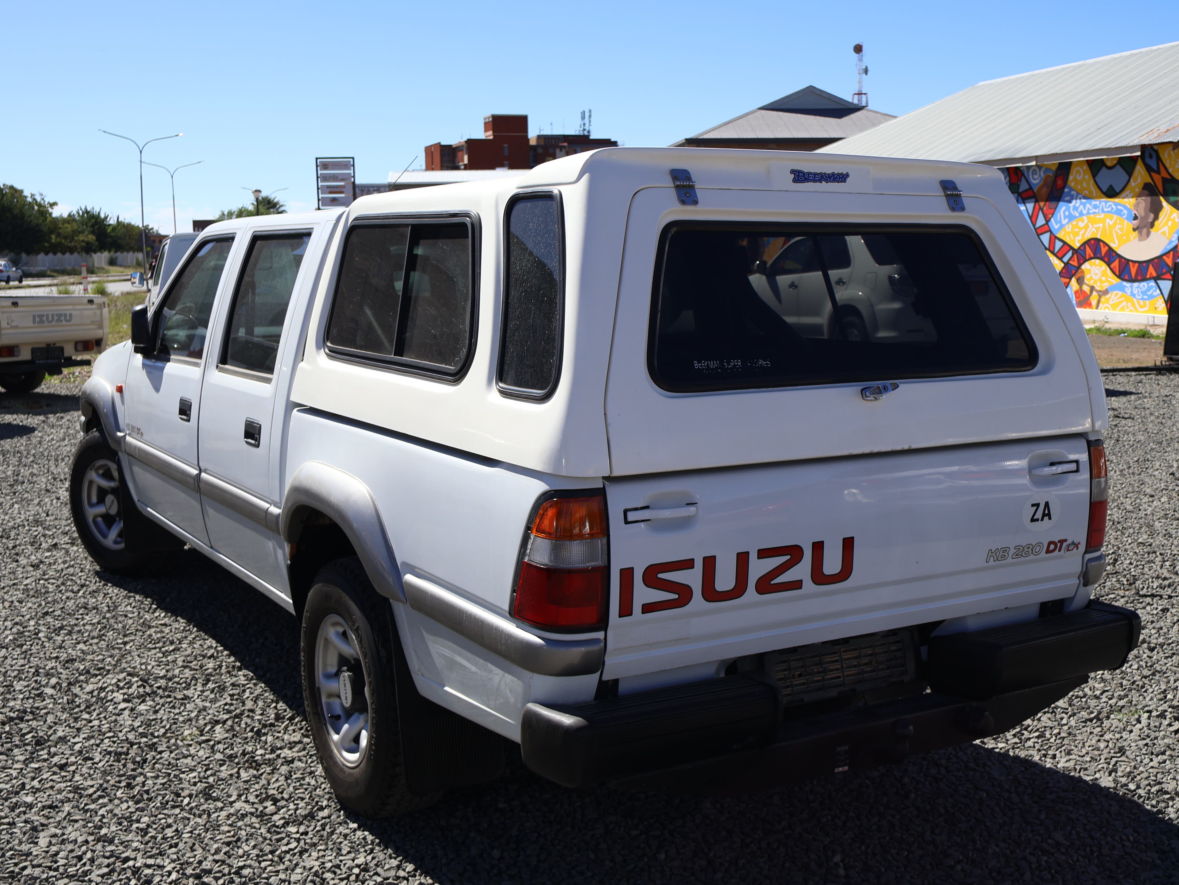 2001 Isuzu KB280 image 3