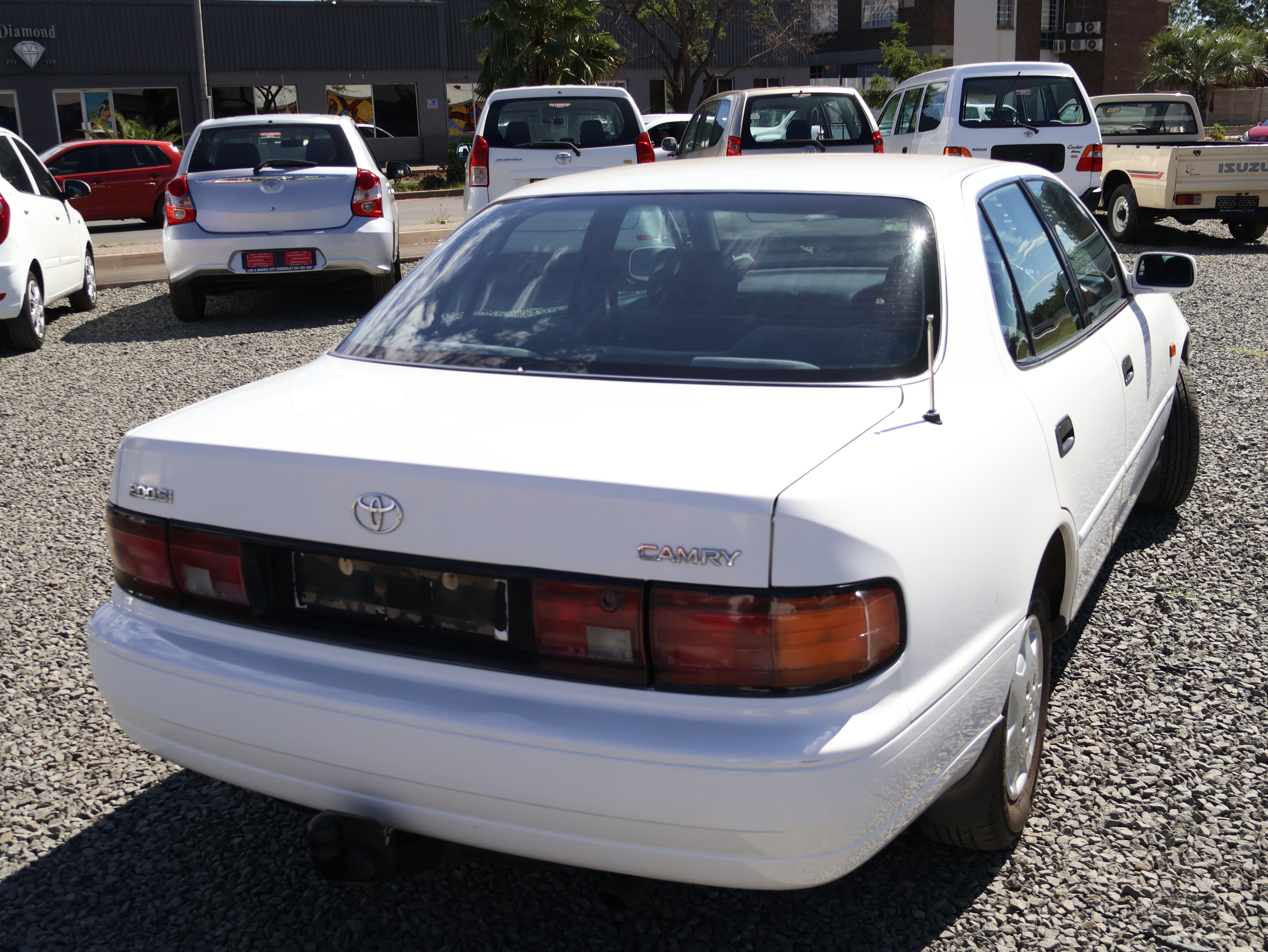 1995 Toyota Camry image 2