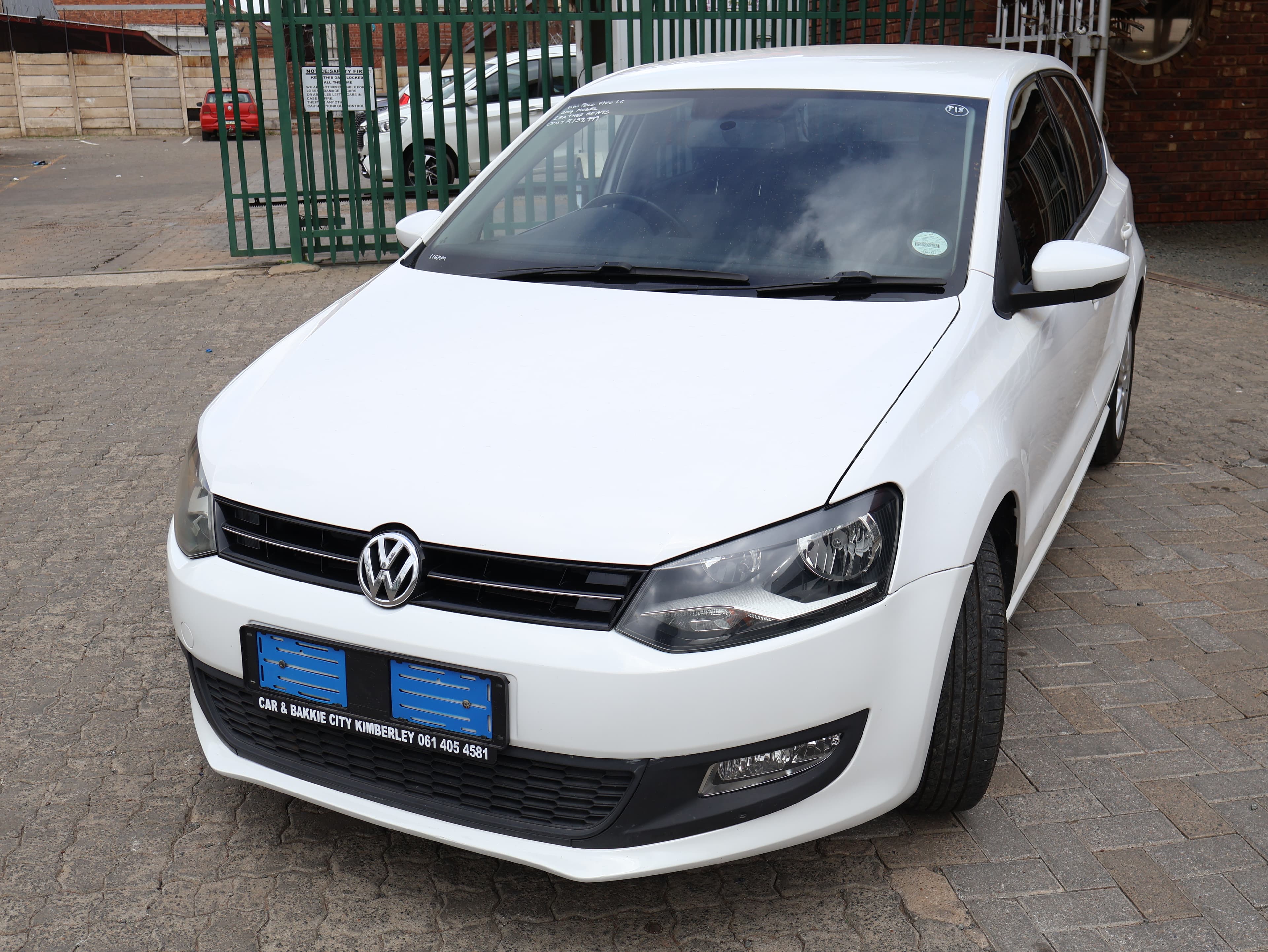 2013 Volkswagen Polo image 2