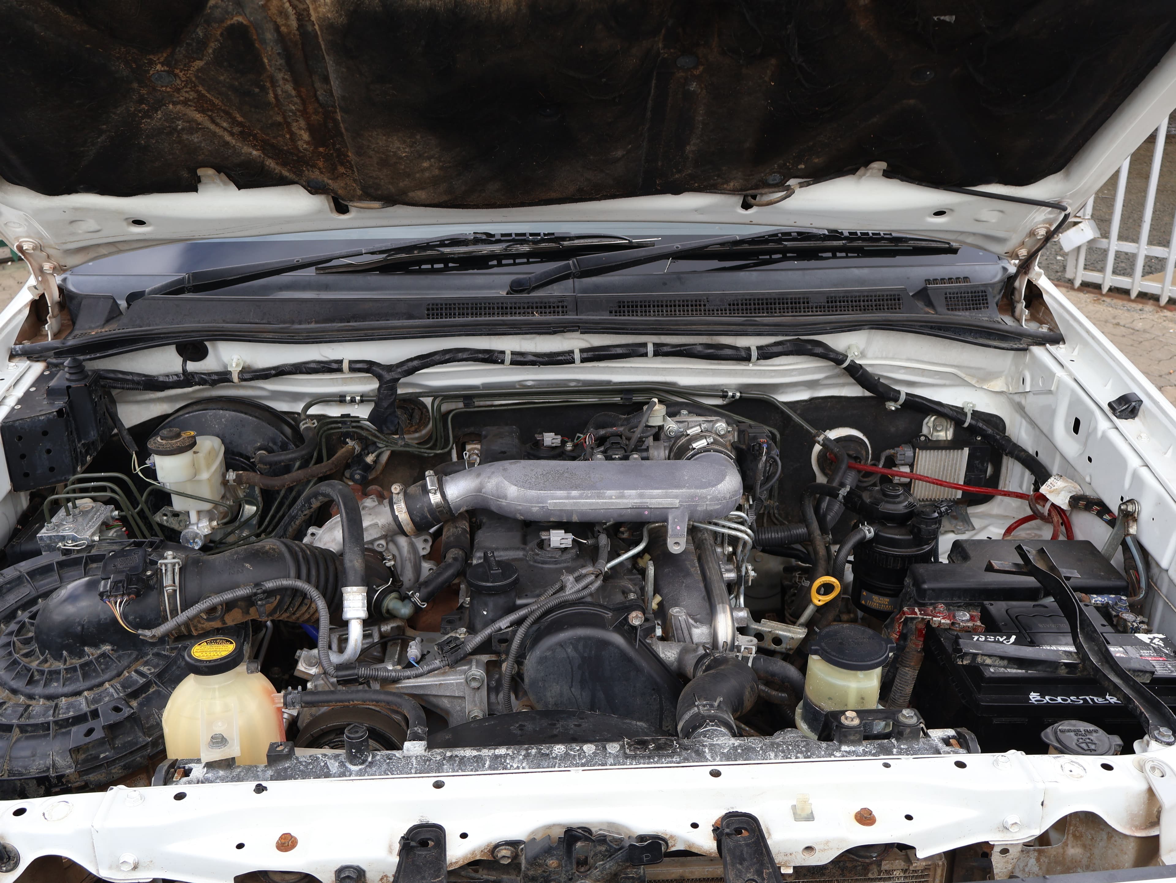 2011 Toyota Hilux image 2