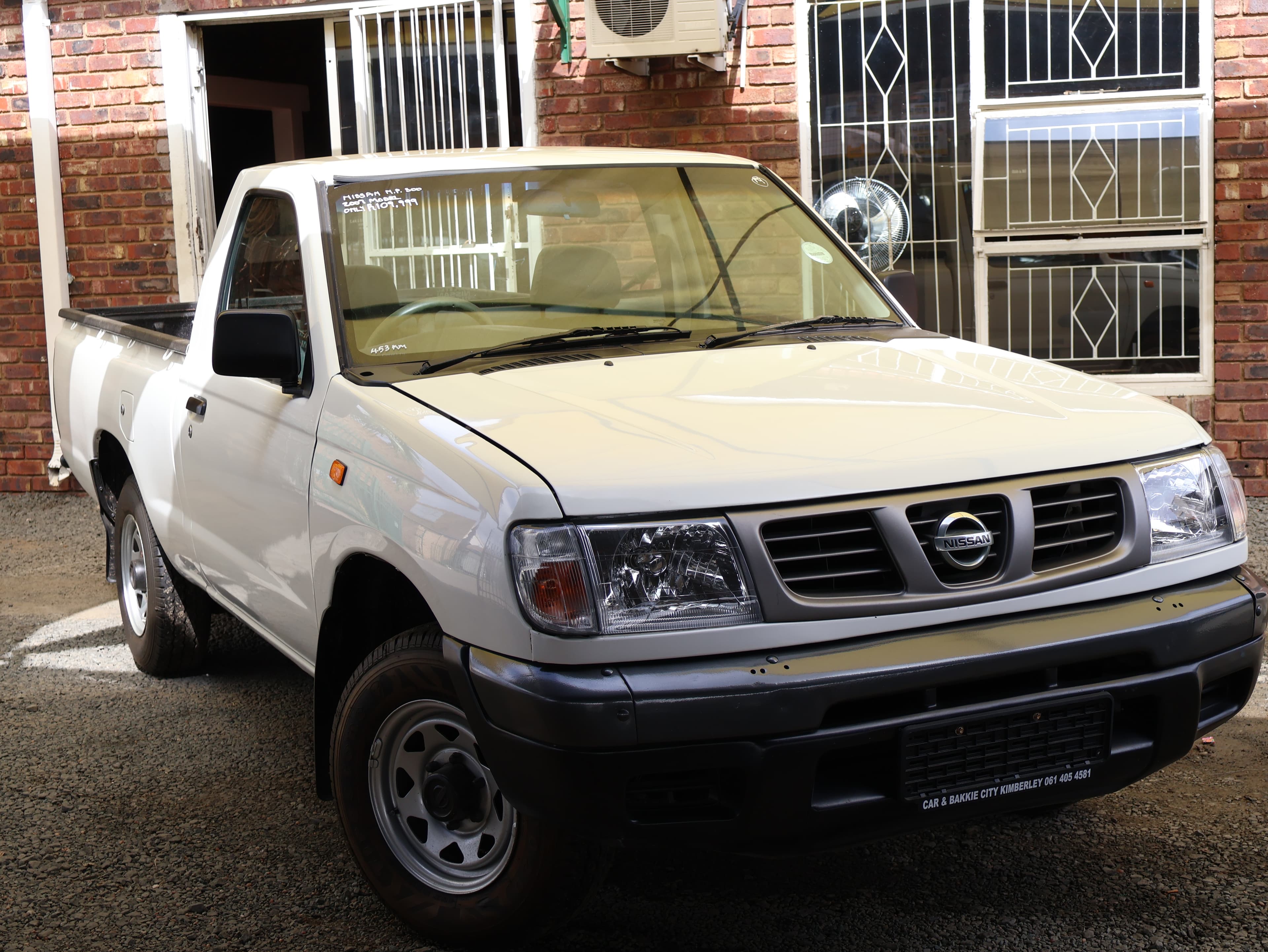 2007 Nissan NP300 image 1