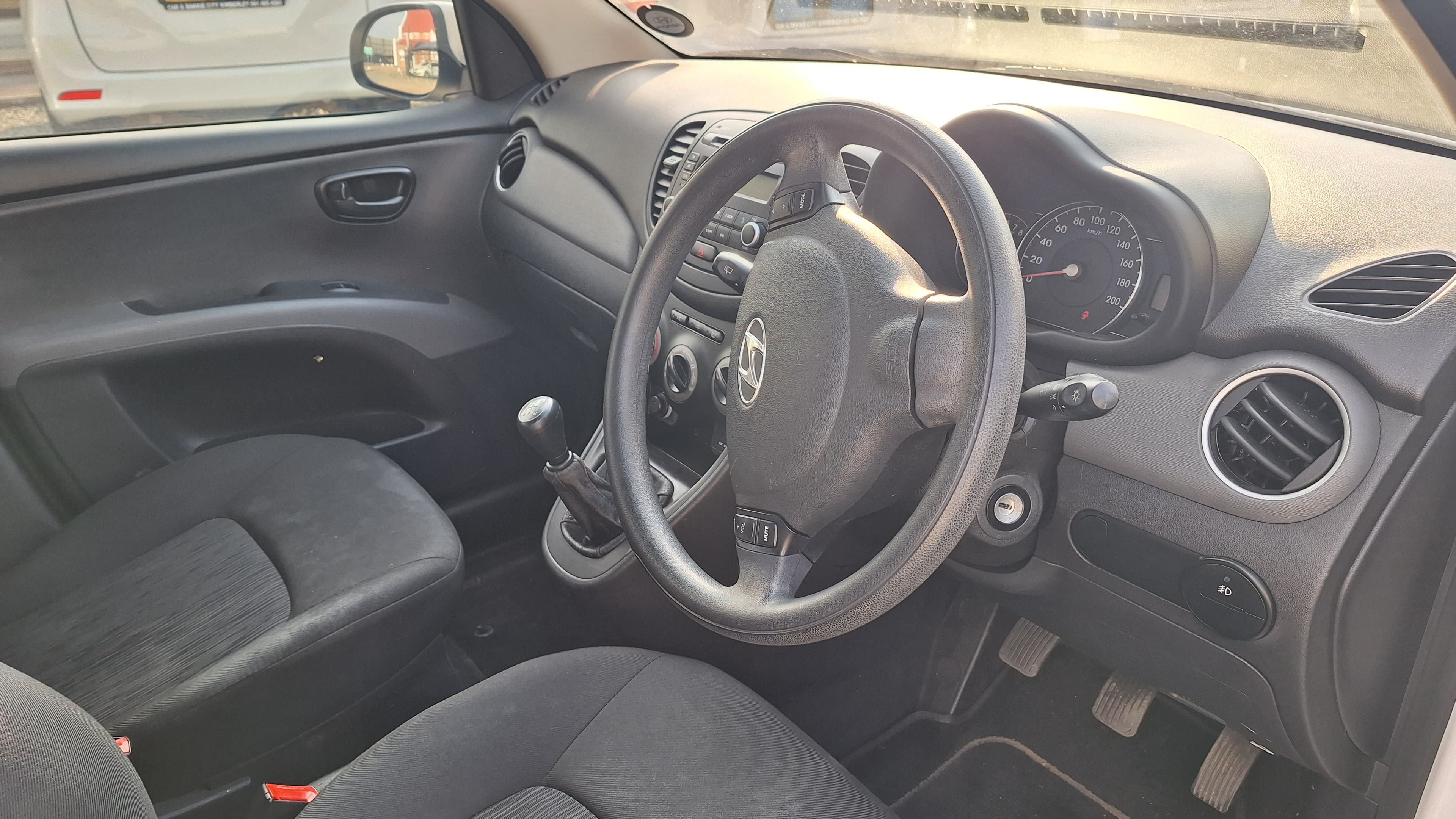 2014 Hyundai i10 image 5